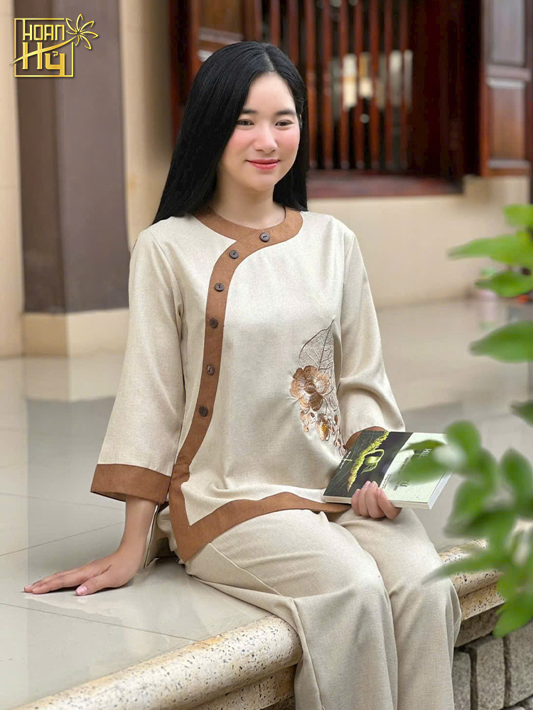 Bộ đồ lam đi chùa nữ cổ tròn phối thêu hoa sala - vải linen - màu kem