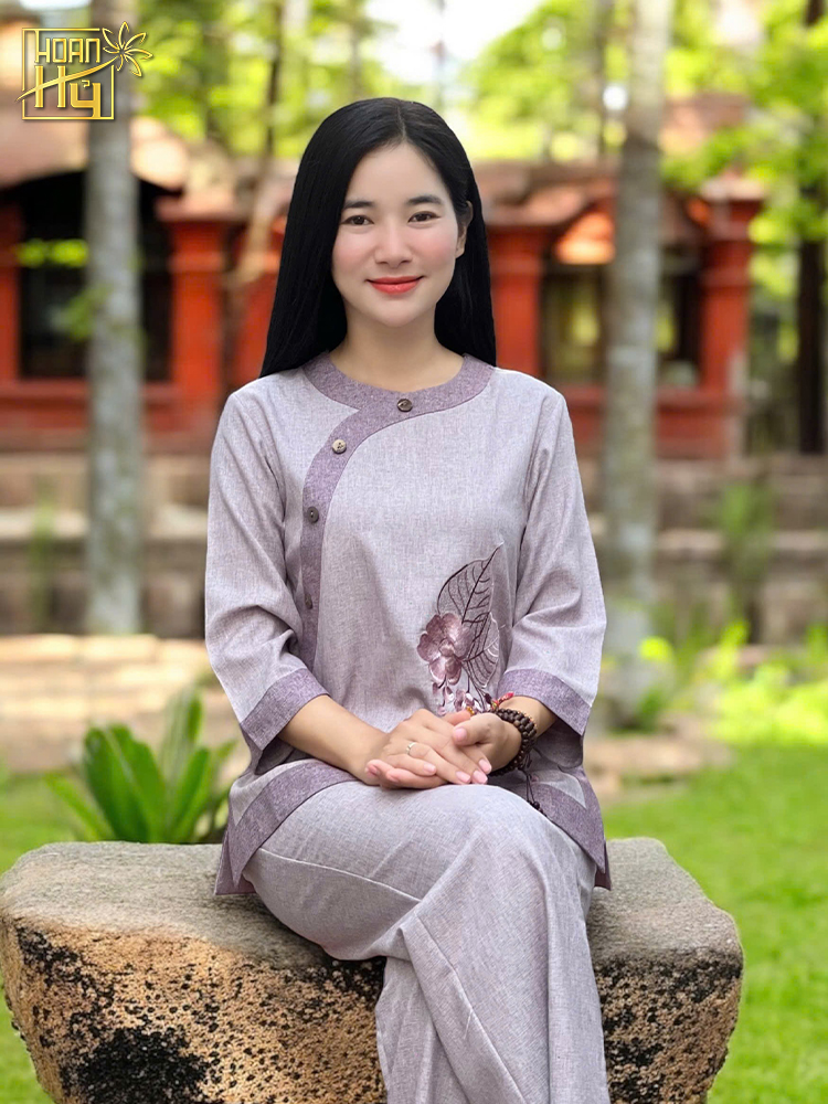 Bộ đồ lam đi chùa nữ cổ tròn phối thêu hoa sala - vải linen - màu tím môn