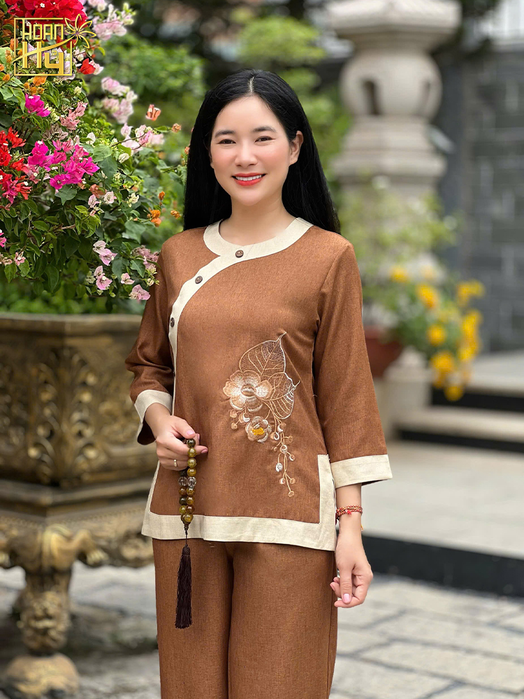 Bộ đồ lam đi chùa nữ cổ tròn phối thêu hoa sala - vải linen - màu vàng bò